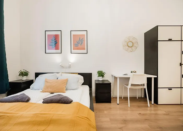 Cozy 4-bedroom & 3-bathroom For Groups Apartmán Budapešť