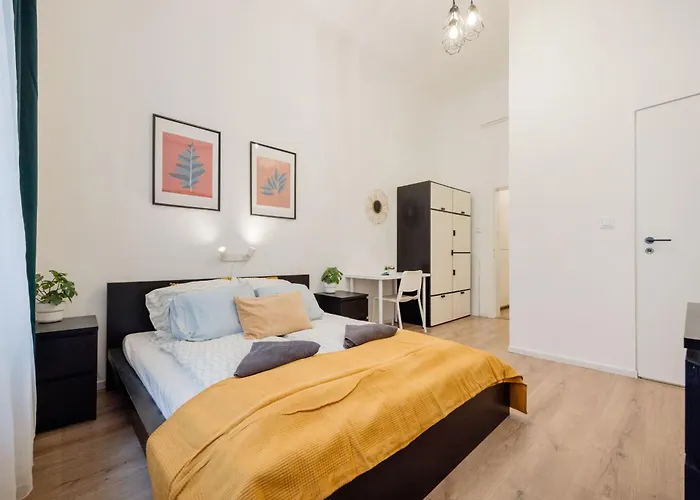 Cozy 4-bedroom & 3-bathroom For Groups Apartmán Budapešť