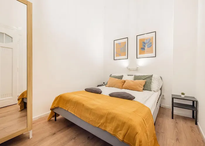 Cozy 4-bedroom & 3-bathroom For Groups Apartmán Budapešť
