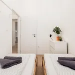 Cozy 4-bedroom&3-bathroom For Groups Apartament *