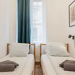 Cozy 4-bedroom&3-bathroom For Groups