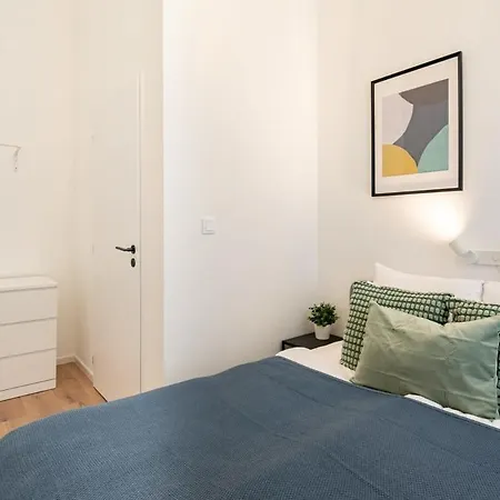 Apartment - Large - Modern At River Budapest
