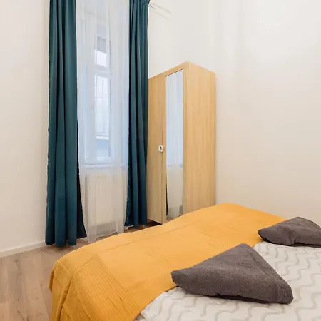 Cozy 4-bedroom & 3-bathroom For Groups