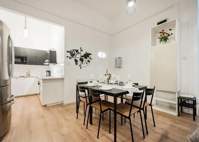 Cozy 4-bedroom & 3-bathroom For Groups *