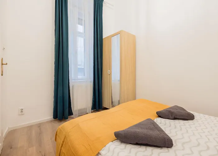 Cozy 4-bedroom & 3-bathroom For Groups